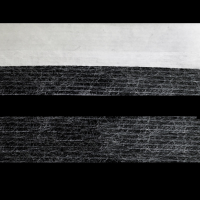 Прокладочная лента (паутинка на бумаге) DFD23, шир. 25 мм (боб. 100 м), цвет белый - купить в Оренбурге. Цена: 4.30 руб.