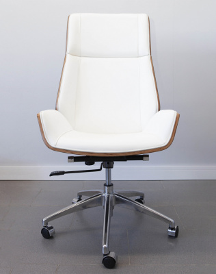 Кресло из натуральной кожи, каркас дерево арт. FX-BC06 - купить в Оренбурге. Цена 34 820.52 руб.